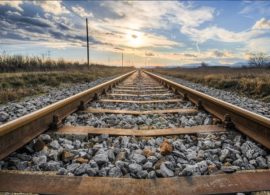 Τραγωδία στη Δράμα: Τρένο της γραμμής Δράμα - Θεσ/νίκη παρέσυρε και σκότωσε τρεις μετανάστες που κοιμόταν στις γραμμες