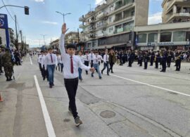 Δράμα - 25η Μαρτίου: Η παρέλαση μαθητών και μαθητριών (φωτό)